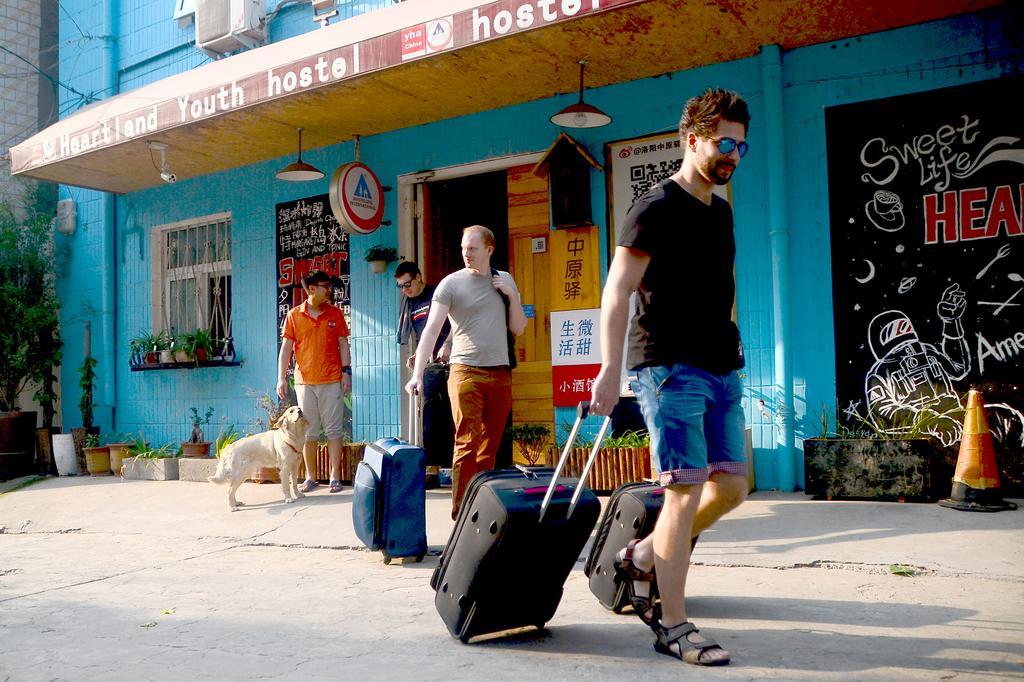 Luoyang Heartland International Youth Hostel Exterior photo