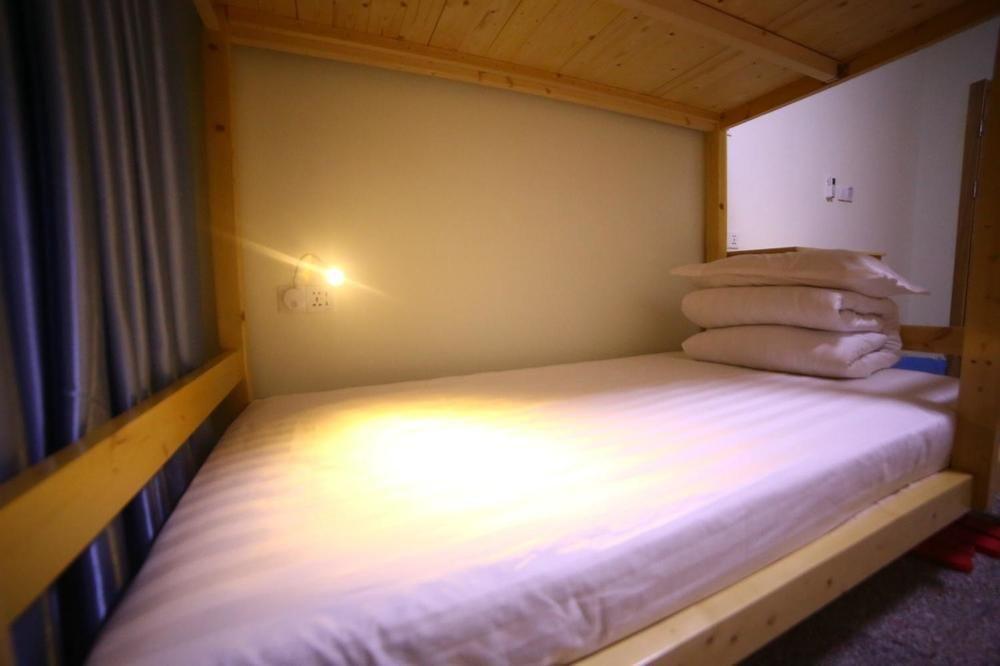 Luoyang Heartland International Youth Hostel Exterior photo