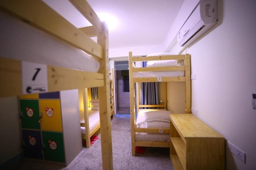 Luoyang Heartland International Youth Hostel Exterior photo